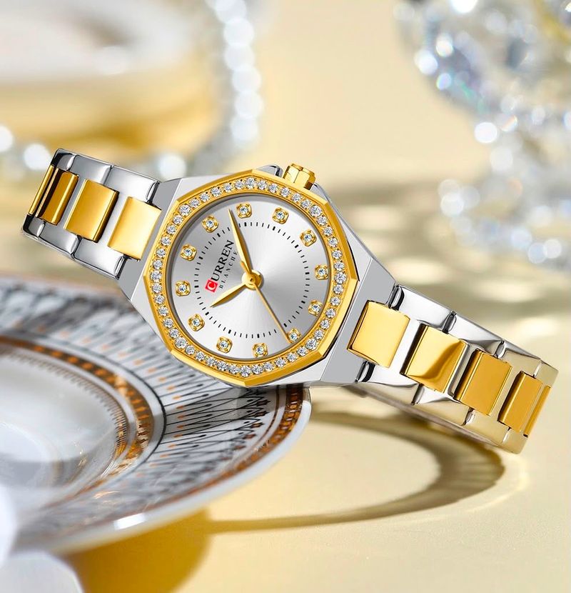 Reloj CURREN Blanche para Mujer – Elegancia Dorada Bicolor con Cristales Brillantes y Movimiento de Cuarzo